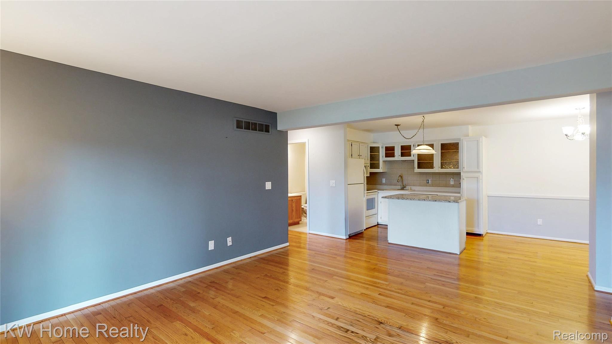 15769 Balfour Drive 22