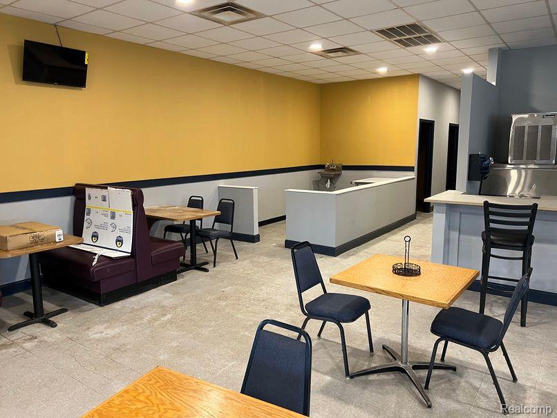 5444 N GENESEE Road K