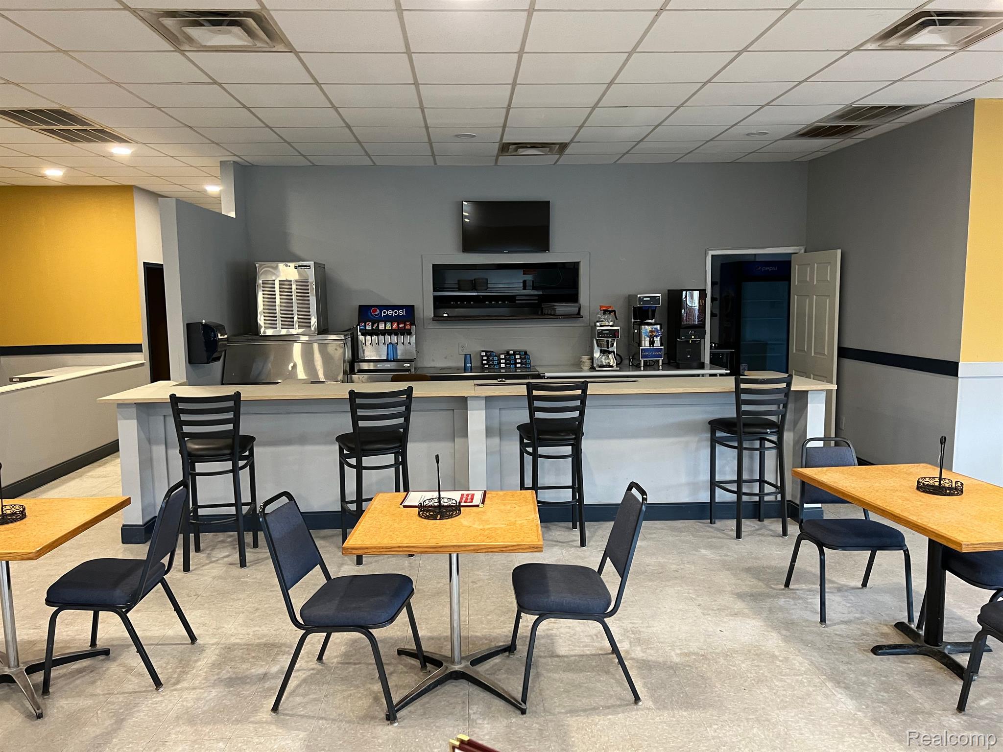 5444 N GENESEE Road K