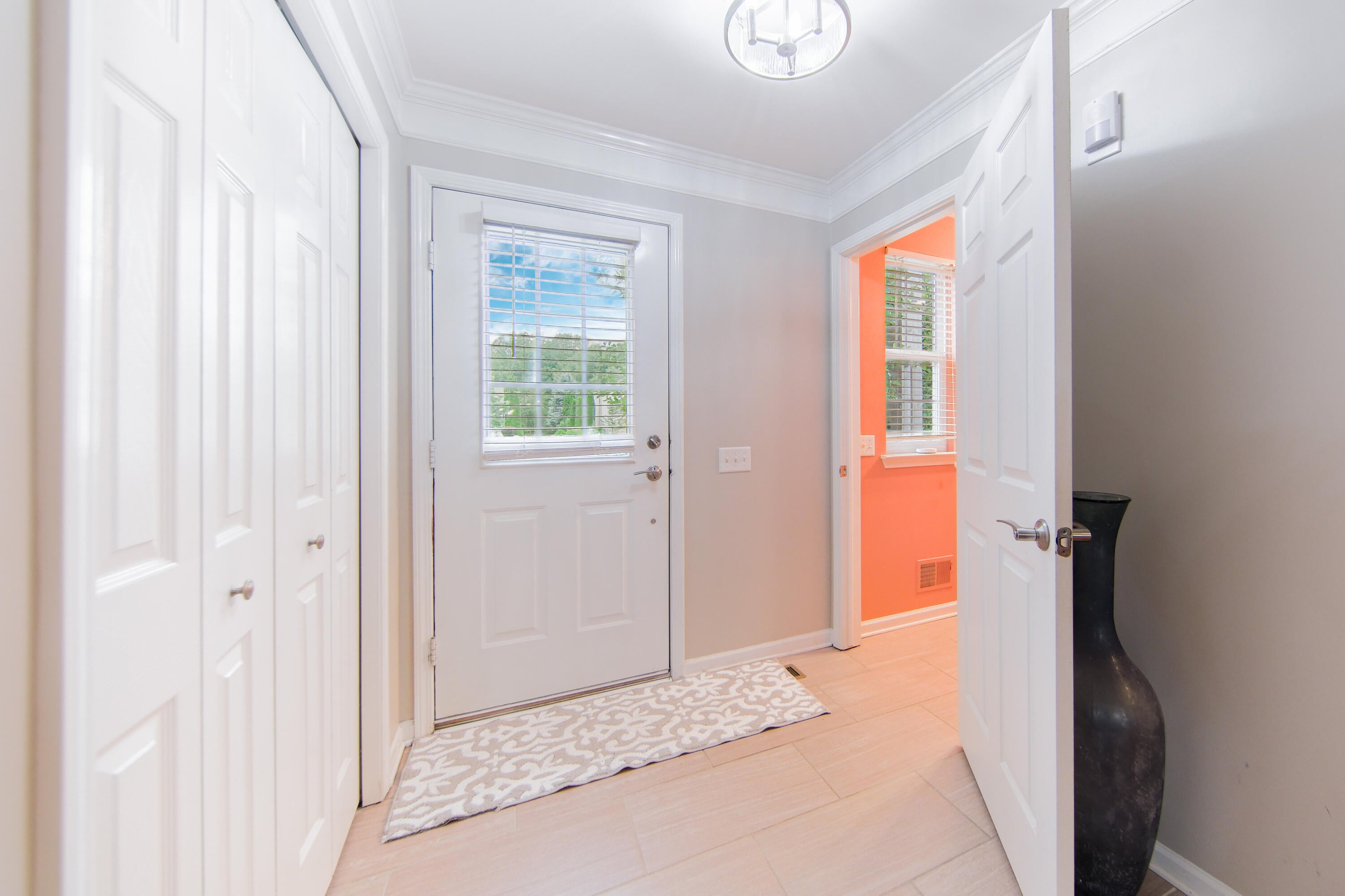 7803 Hampton Court