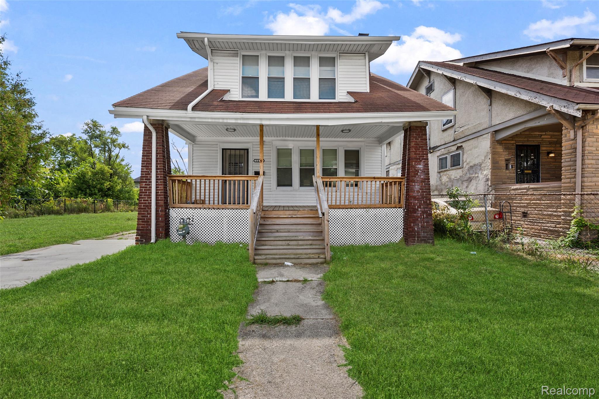145 Waverly Street