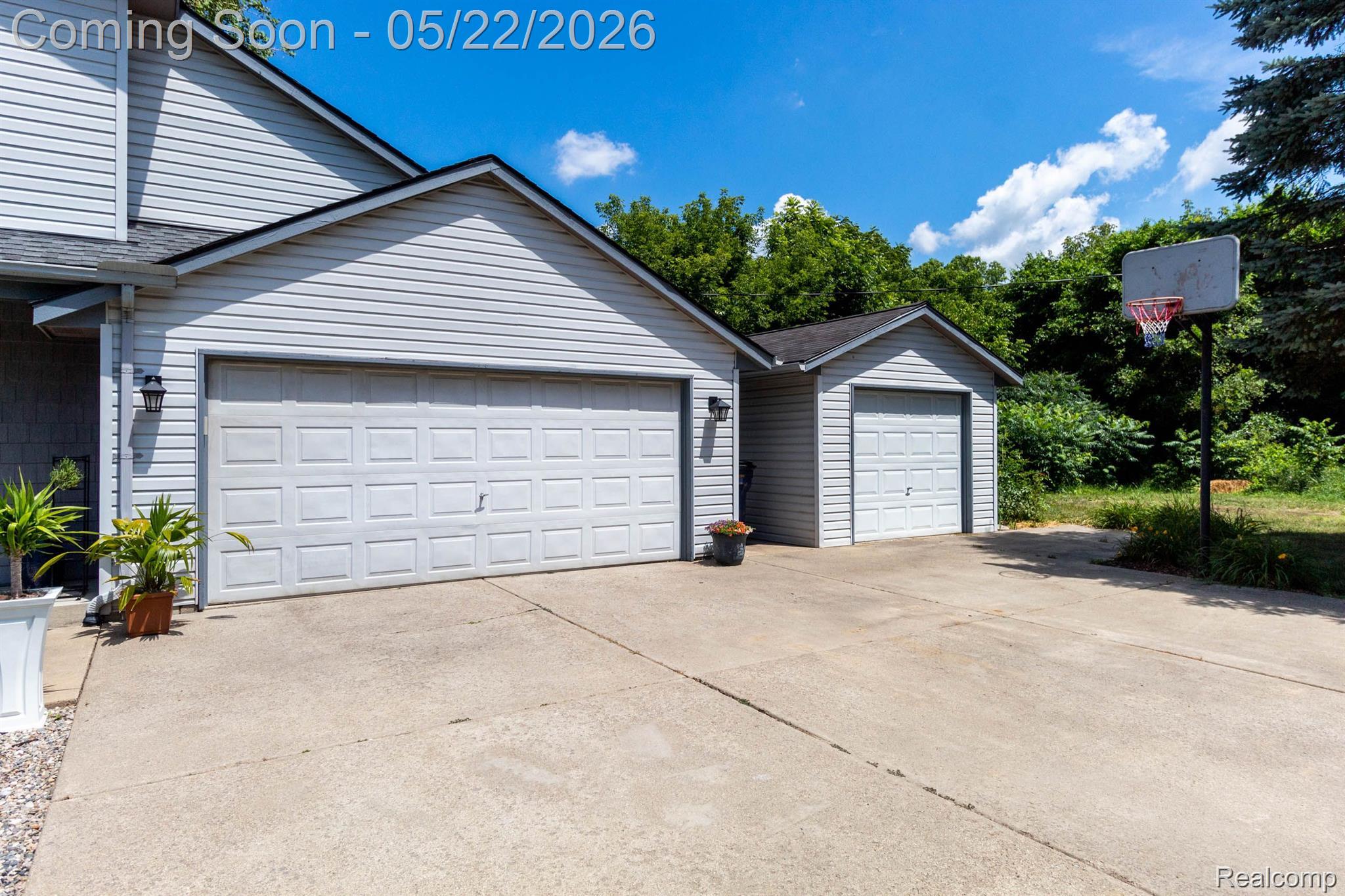 1398 BEAVERBROOK Drive
