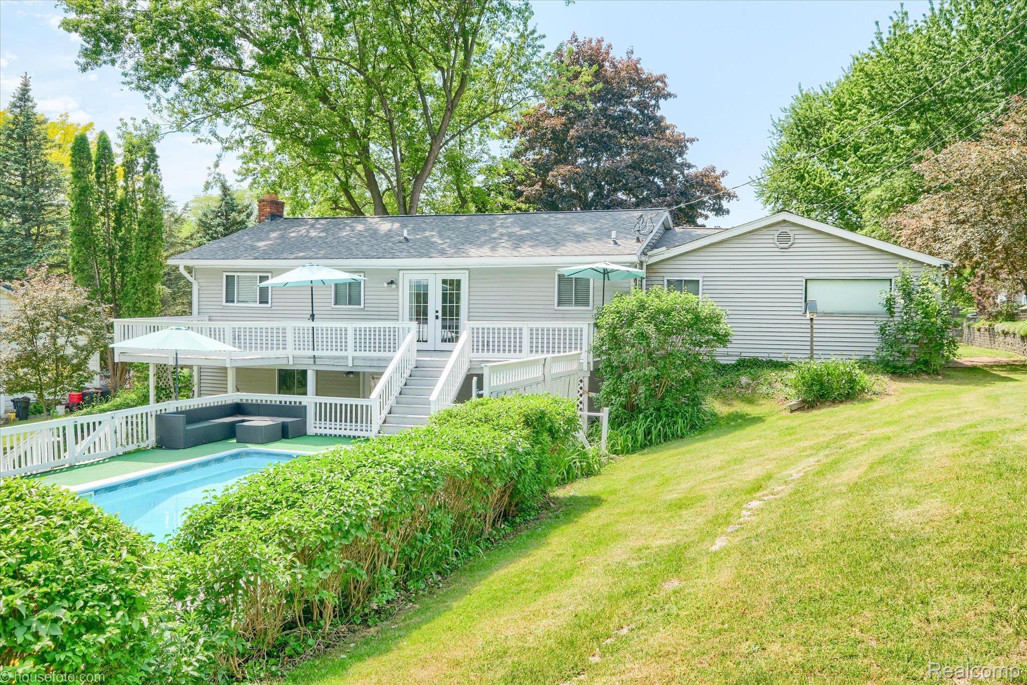 3395 Sandy Shore Drive