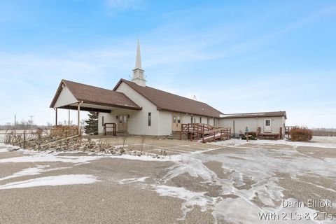 8055 S Castle Road Bushnell Township MI 48884