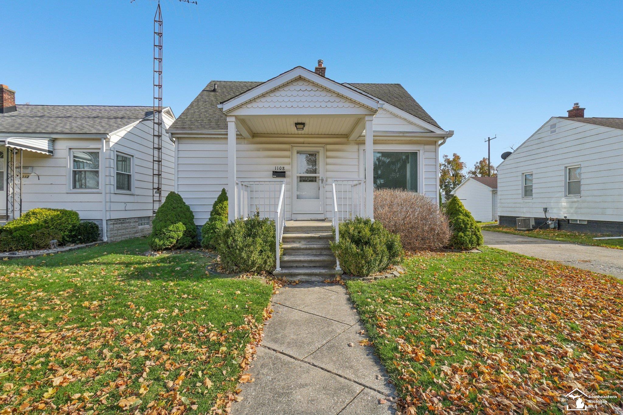 1108 Bentley DR Drive