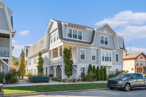 120 N Barton Unit B New Buffalo City MI 49117