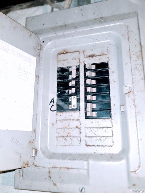 Tiny photo for 2909 E Pierson Road, Flint City, MI 48506 (MLS # 20261016181)