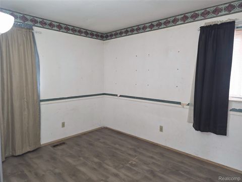 Tiny photo for 2909 E Pierson Road, Flint City, MI 48506 (MLS # 20261016181)