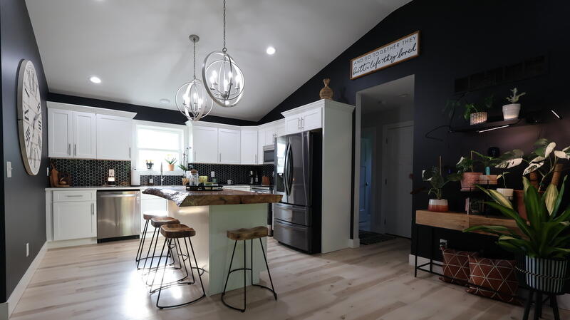 103 Cottonwood Court