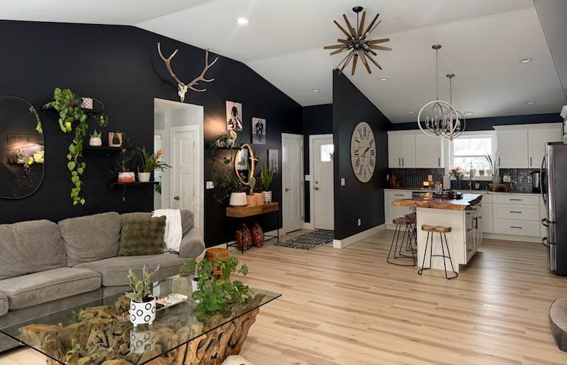 103 Cottonwood Court