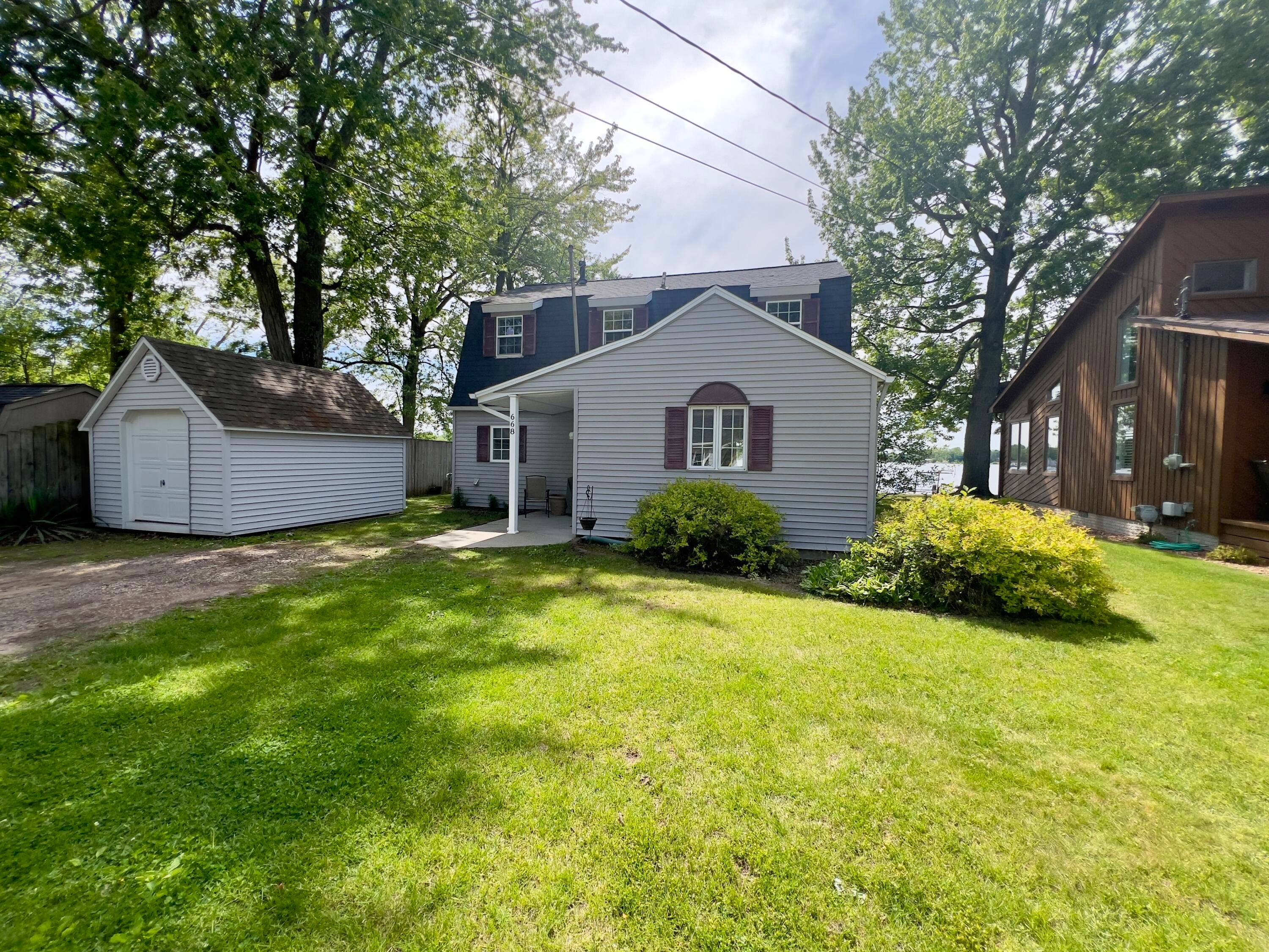 668 Eagle Point Road