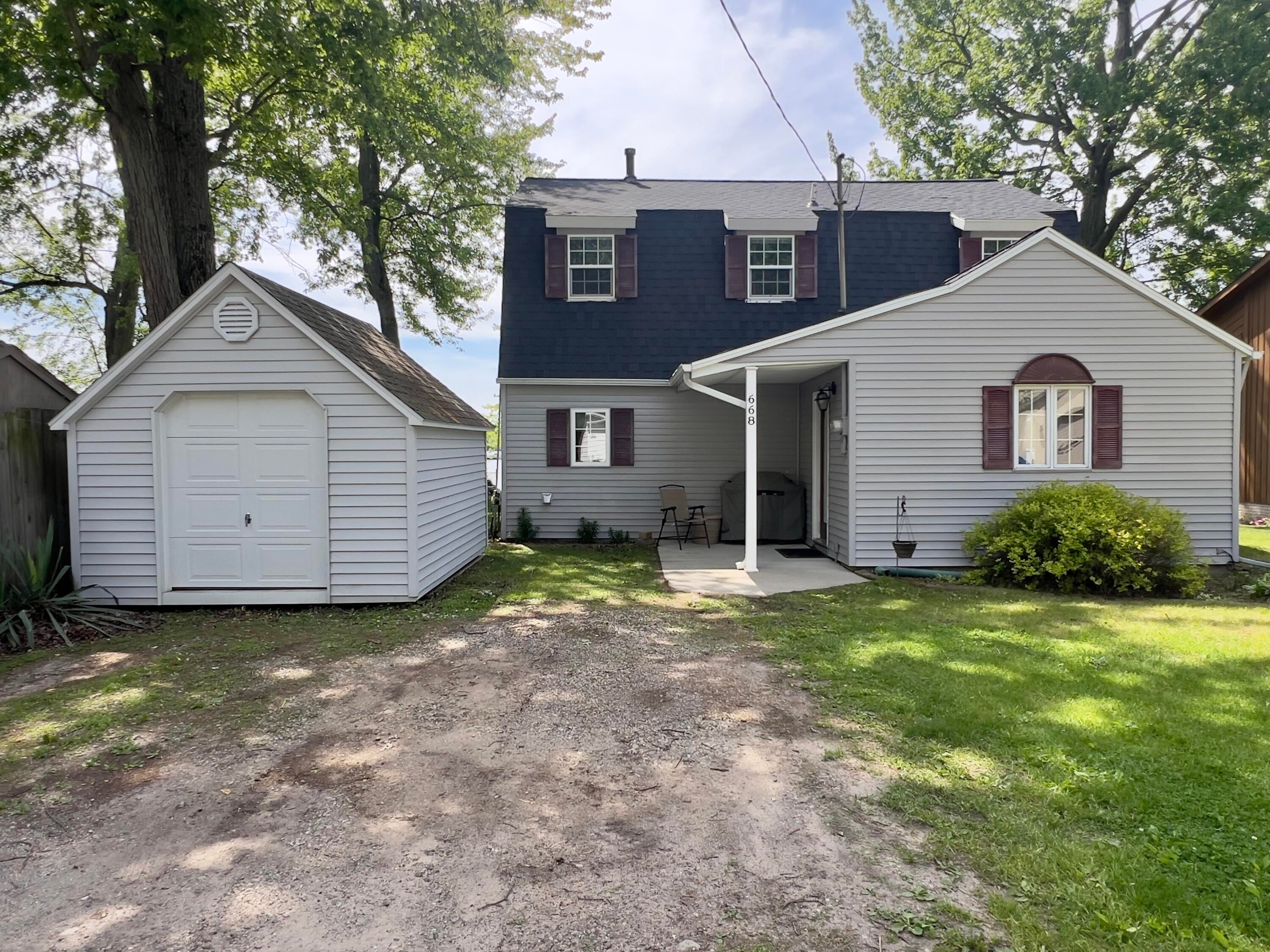 668 Eagle Point Road