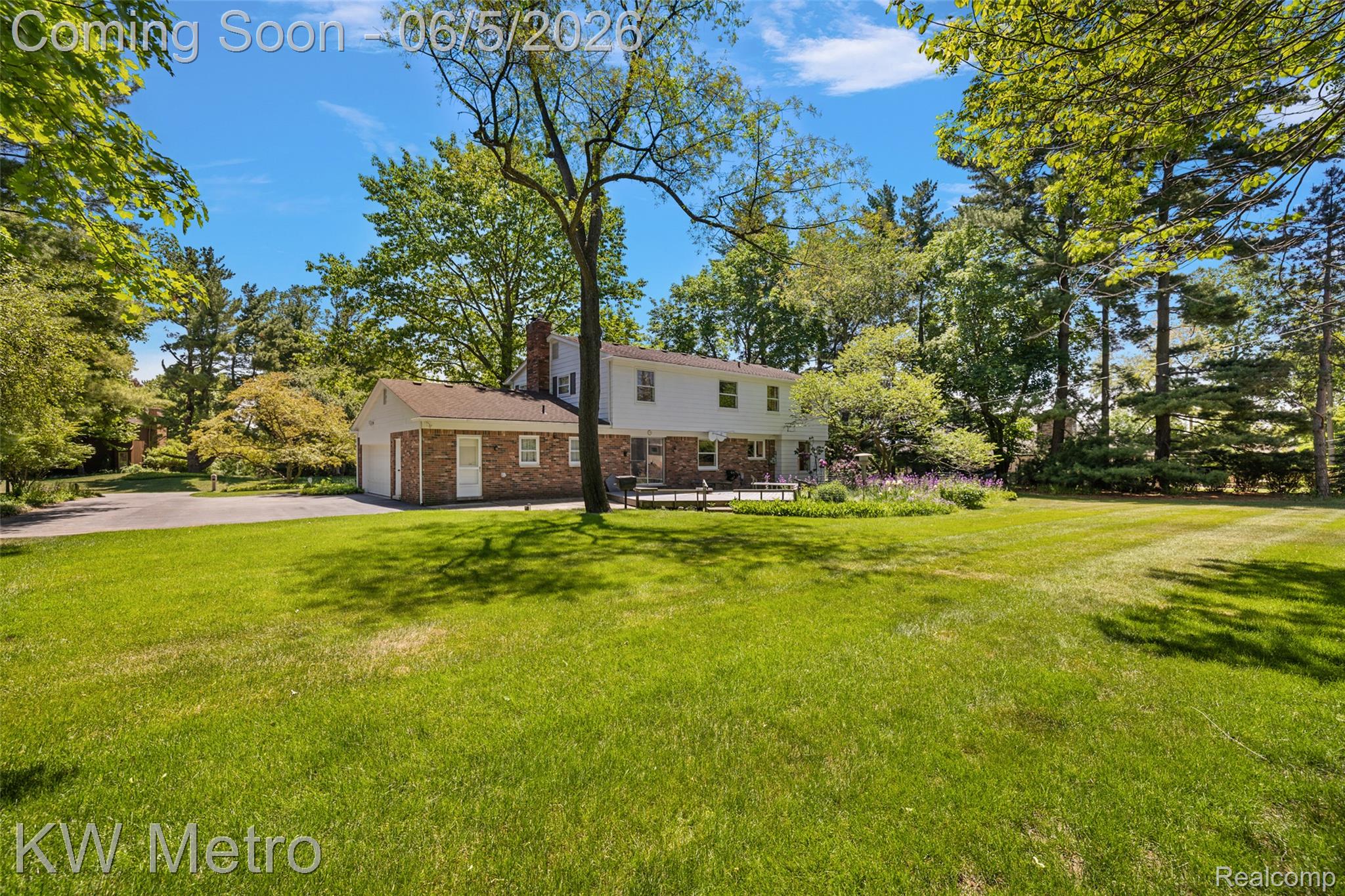 7036 Lindenmere Drive