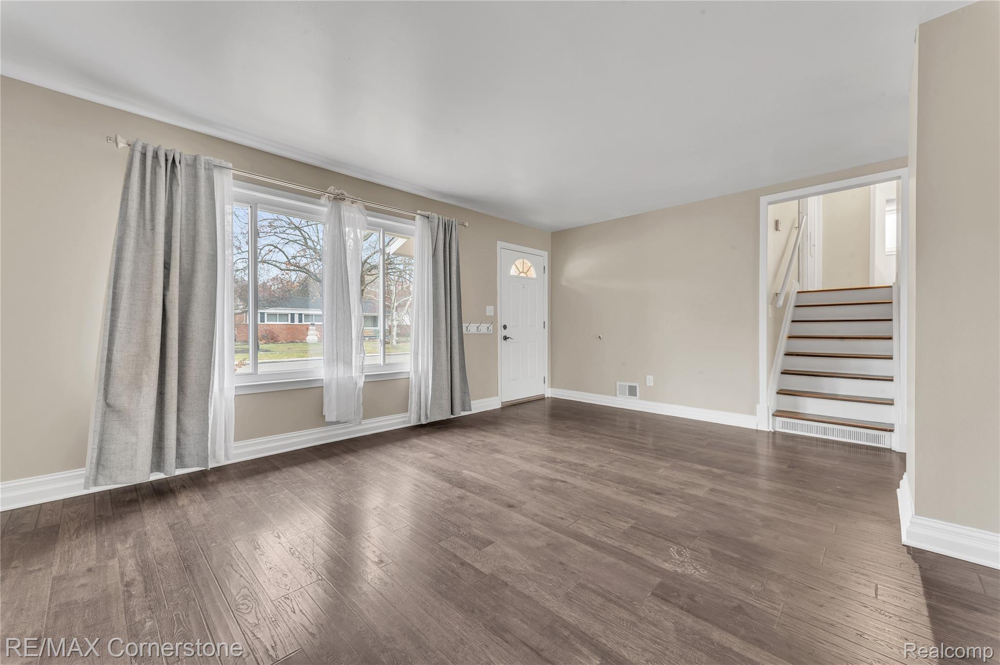 6797 Chirrewa Street