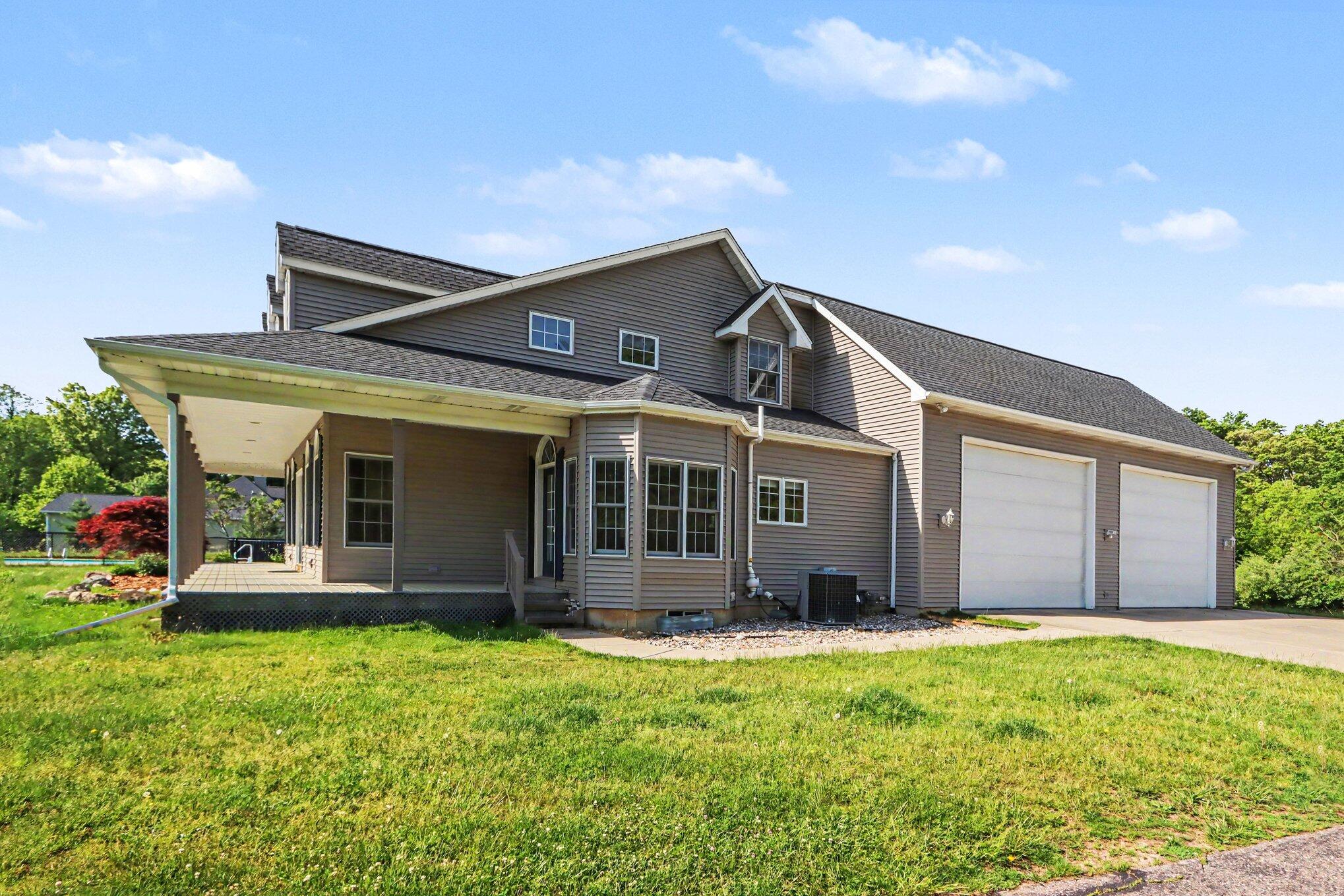 10031 Taplin Lane
