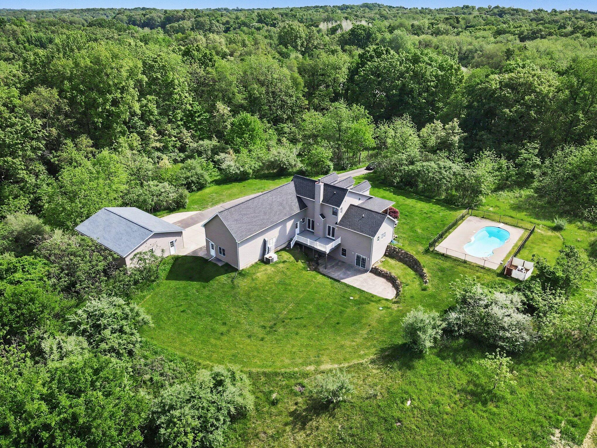 10031 Taplin Lane