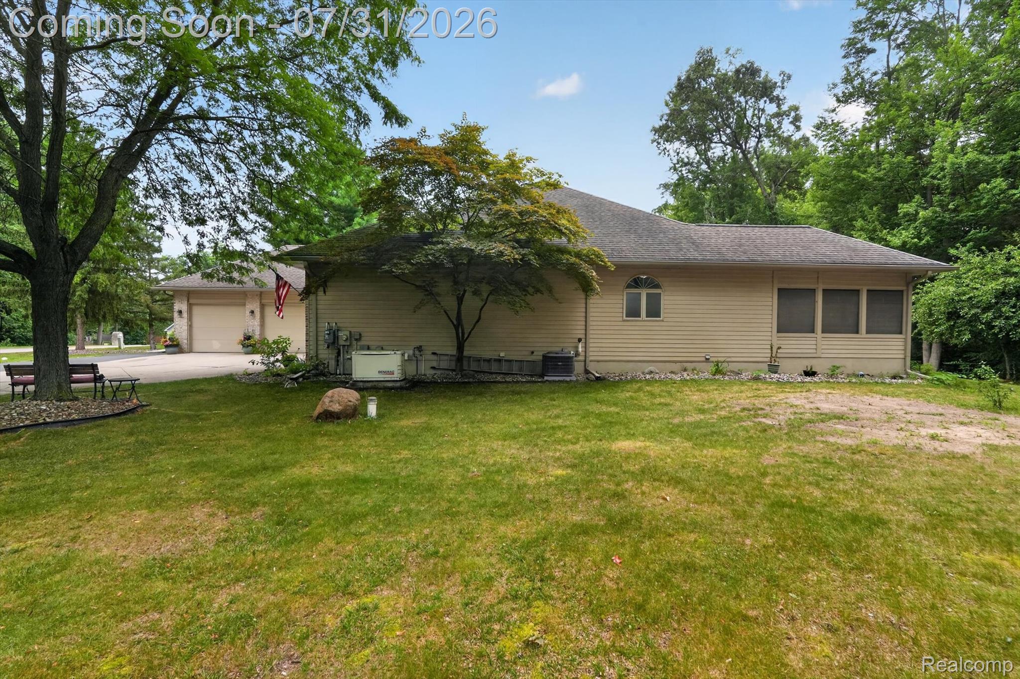 7480 Majestic Woods Drive