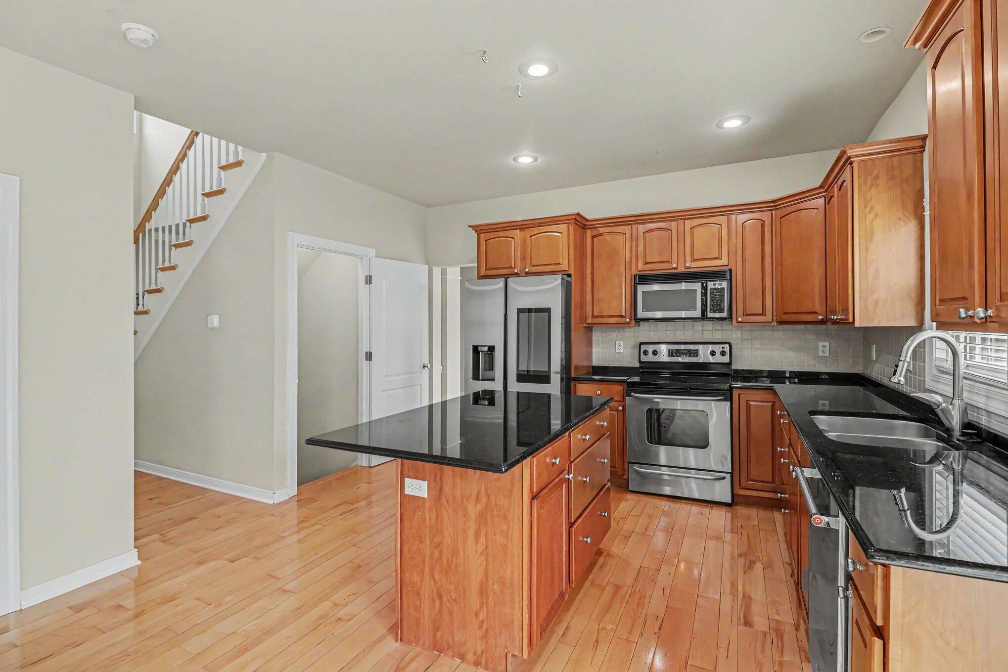 5229 Stapleton Drive