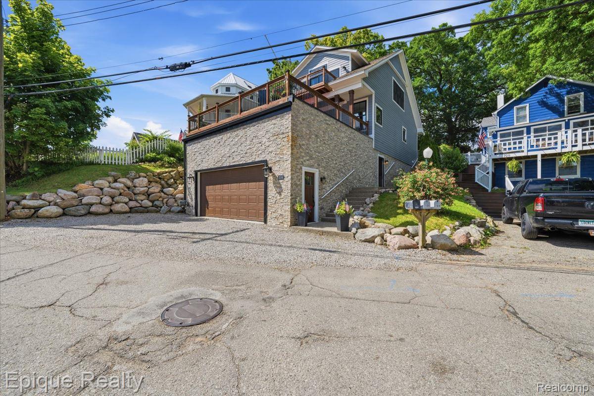 114 Bellevue Avenue