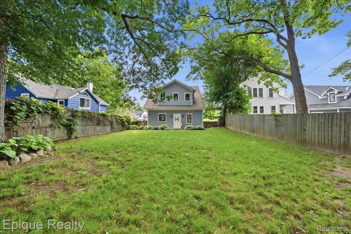 114 Bellevue Avenue