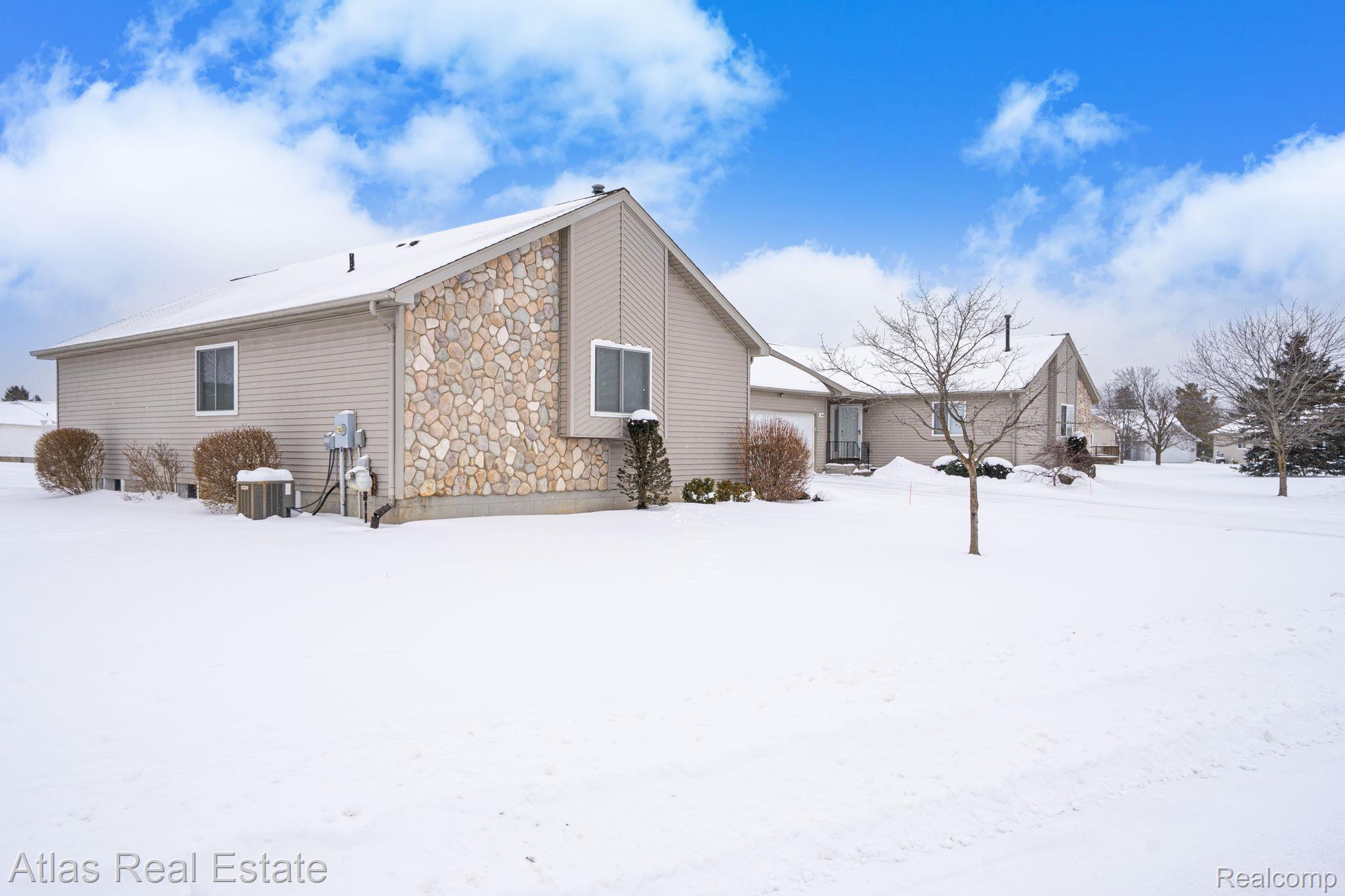 10200 Hawthorne Circle