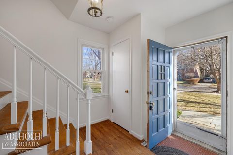 Tiny photo for 883 Lakepointe Street, Grosse Pointe Park City, MI 48230 (MLS # 58050201447)