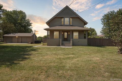 8043 S Dixie Highway Erie Township MI 48133