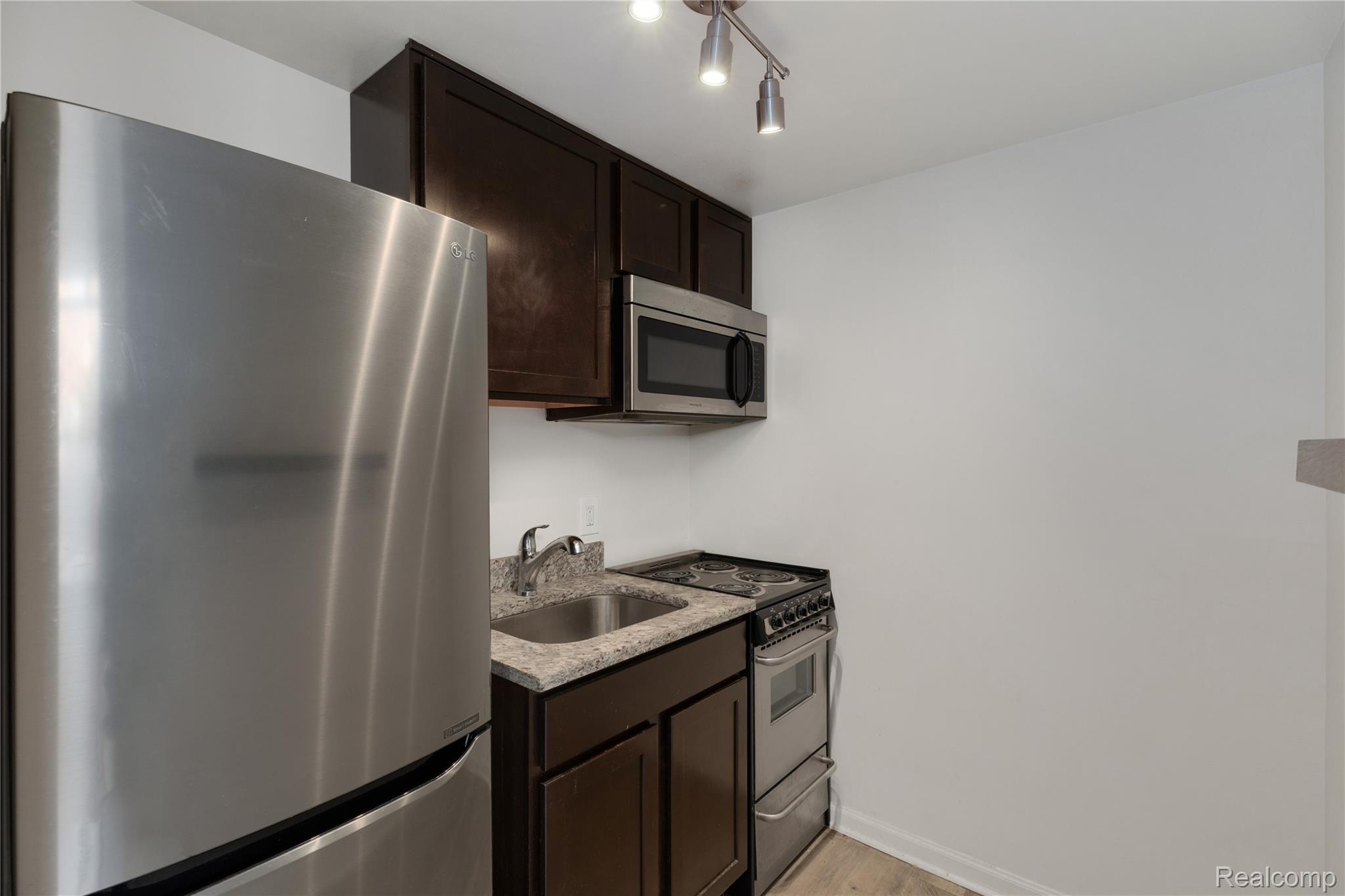 Detroit City, Michigan 48202, United States, ,1 BathroomBathrooms,Residential,Active,167260