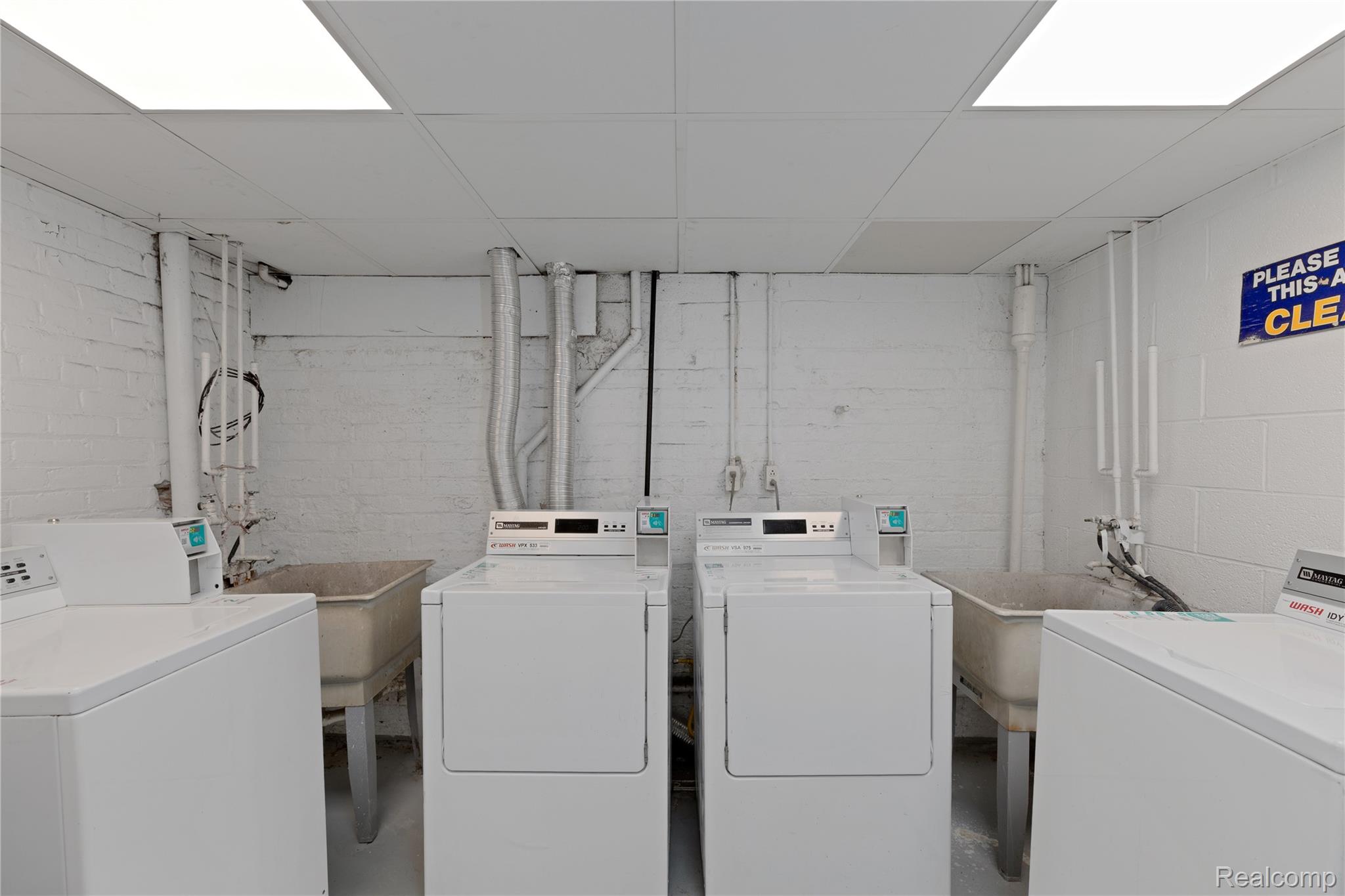 Detroit City, Michigan 48202, United States, ,1 BathroomBathrooms,Residential,Active,167260