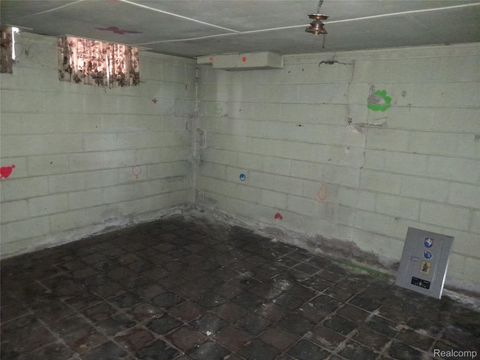 Tiny photo for 2597 W 8 Mile Road, Detroit City, MI 48221 (MLS # 20261016118)