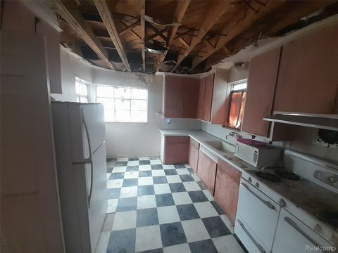 Tiny photo for 2597 W 8 Mile Road, Detroit City, MI 48221 (MLS # 20261016118)