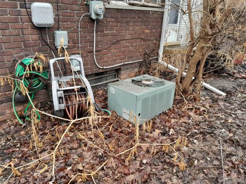 Tiny photo for 2597 W 8 Mile Road, Detroit City, MI 48221 (MLS # 20261016118)