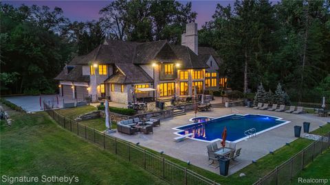 26377 Willowgreen Drive Franklin Village MI 48025