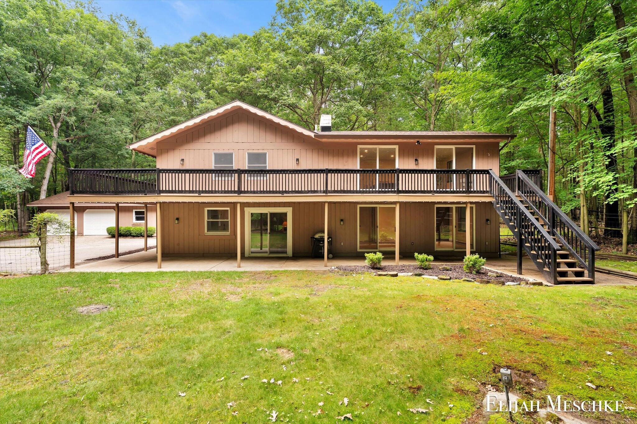 1160 Scenic Drive