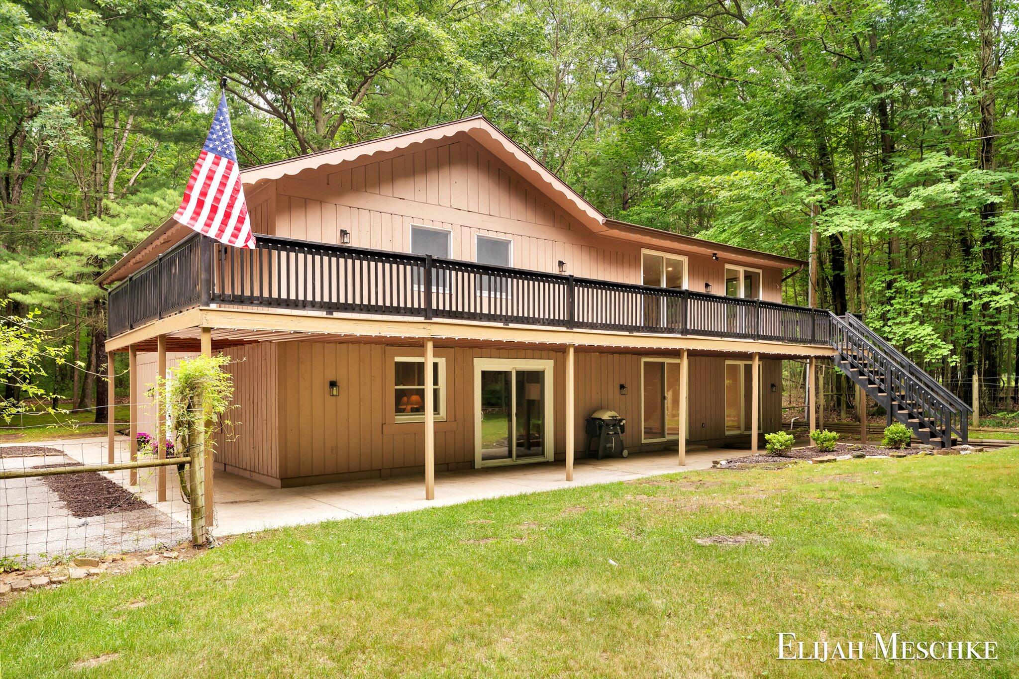 1160 Scenic Drive