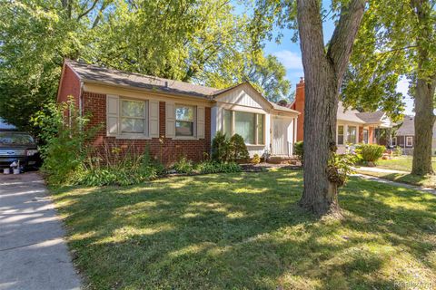 Photo of 8038 Chatham, Redford Charter Township, MI 48239 (MLS # 20251042299)