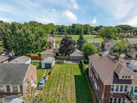 1254 Beaconsfield Avenue Grosse Pointe Park City MI 48230