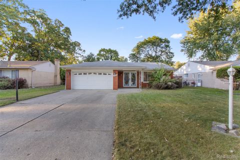 24840 Thorndyke Street Southfield City MI 48033