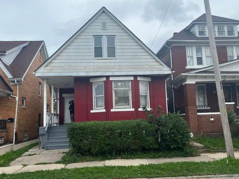 2436 HEWITT Street Hamtramck City MI 48212