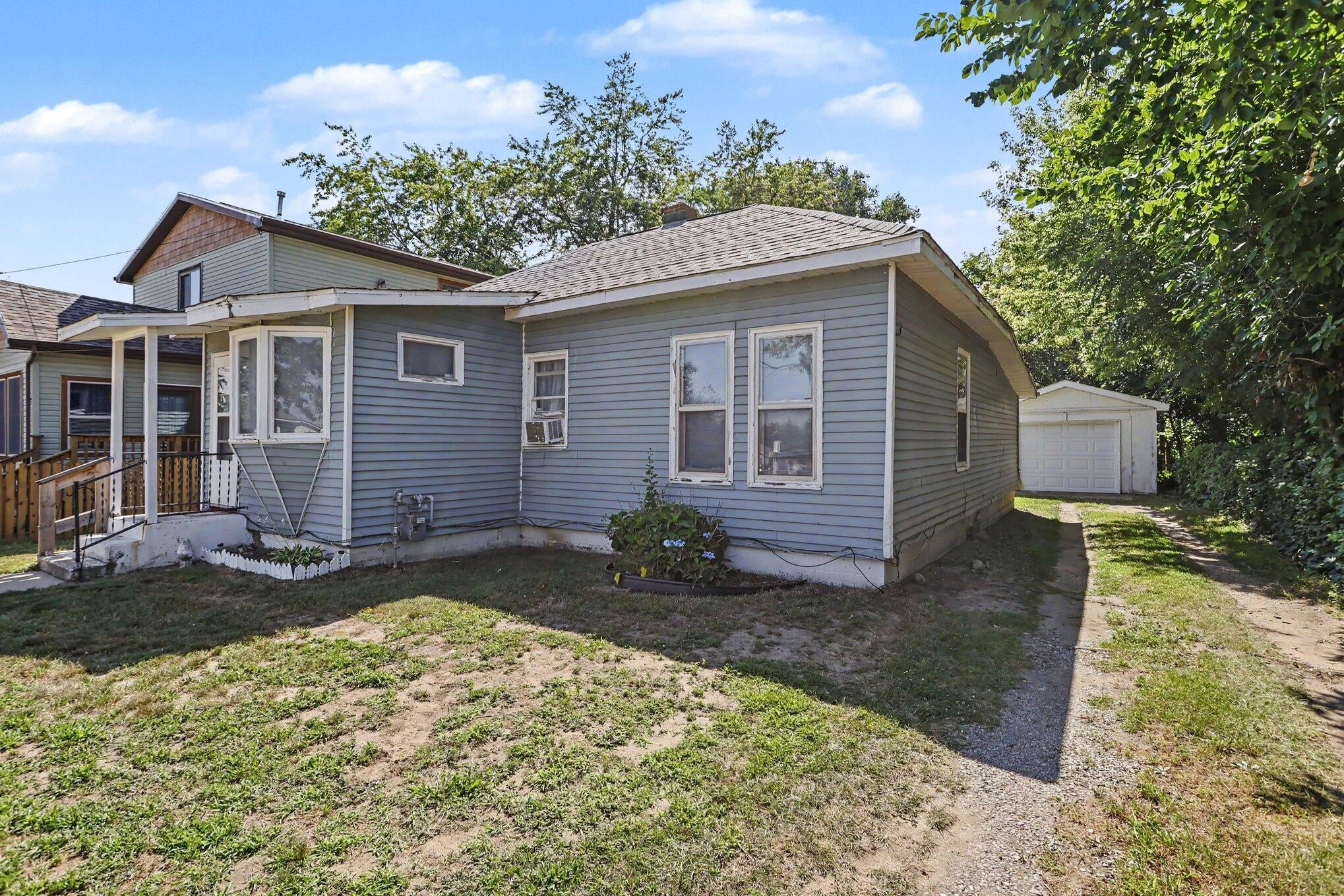 1010 Kalamazoo Street