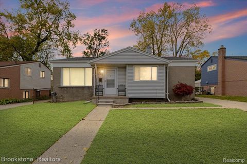 207 Victory Drive Pontiac City MI 48342