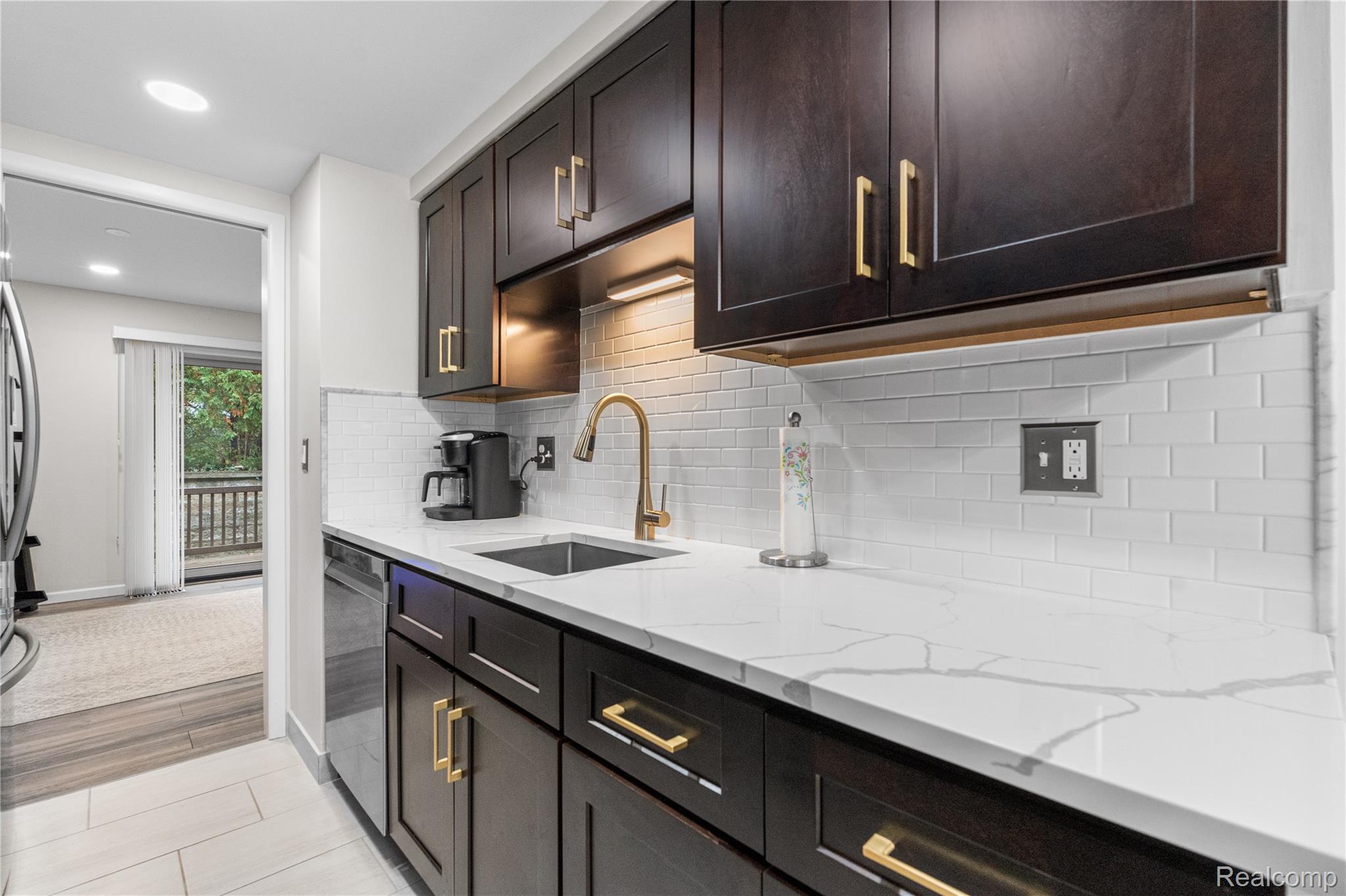 Rochester Hills, Michigan 48307, United States, 3 Bedrooms Bedrooms, ,2 BathroomsBathrooms,Residential,Active,254901