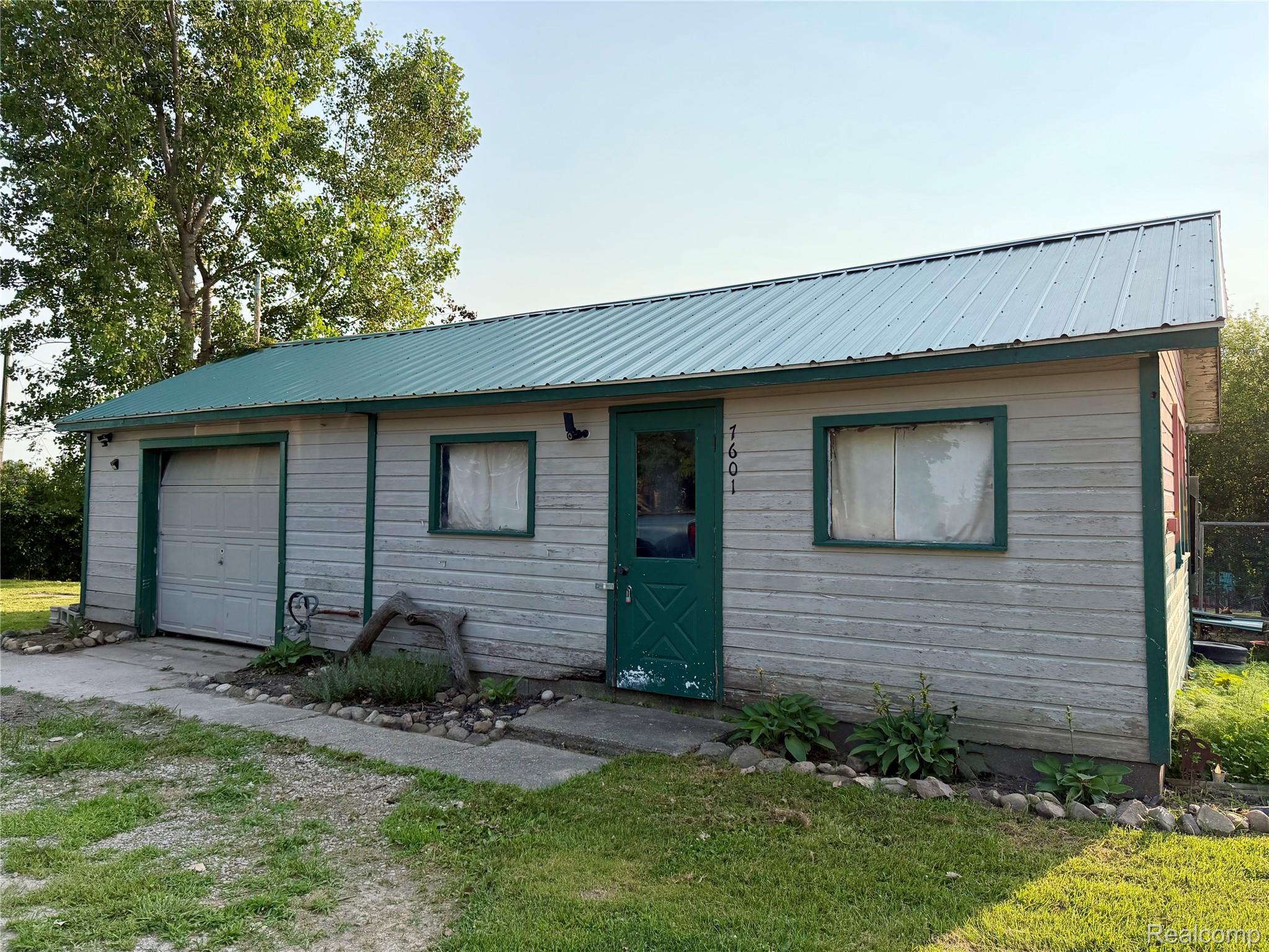 7601 W US Highway 223