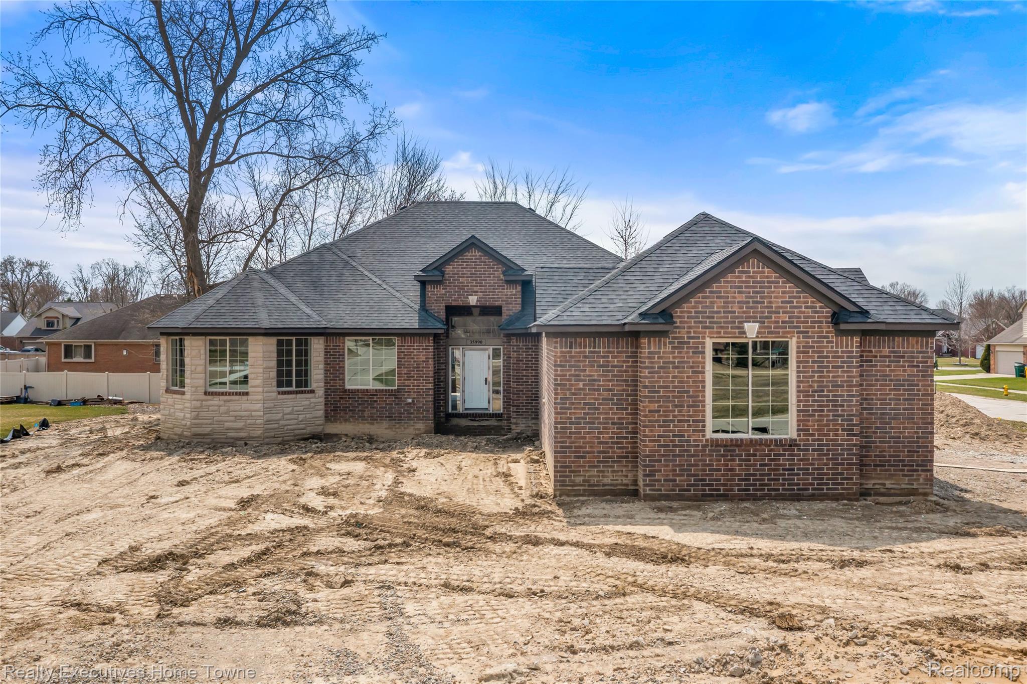 35990 WINDRIDGE Drive