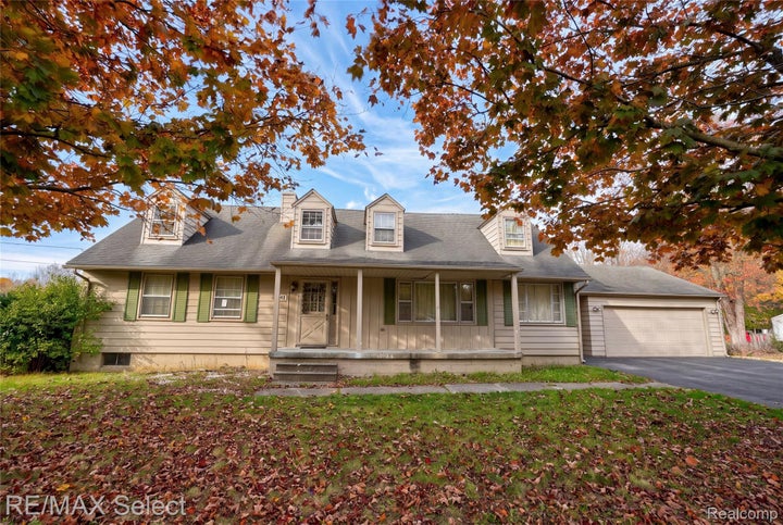 7241 Neff Rd  02.jpg