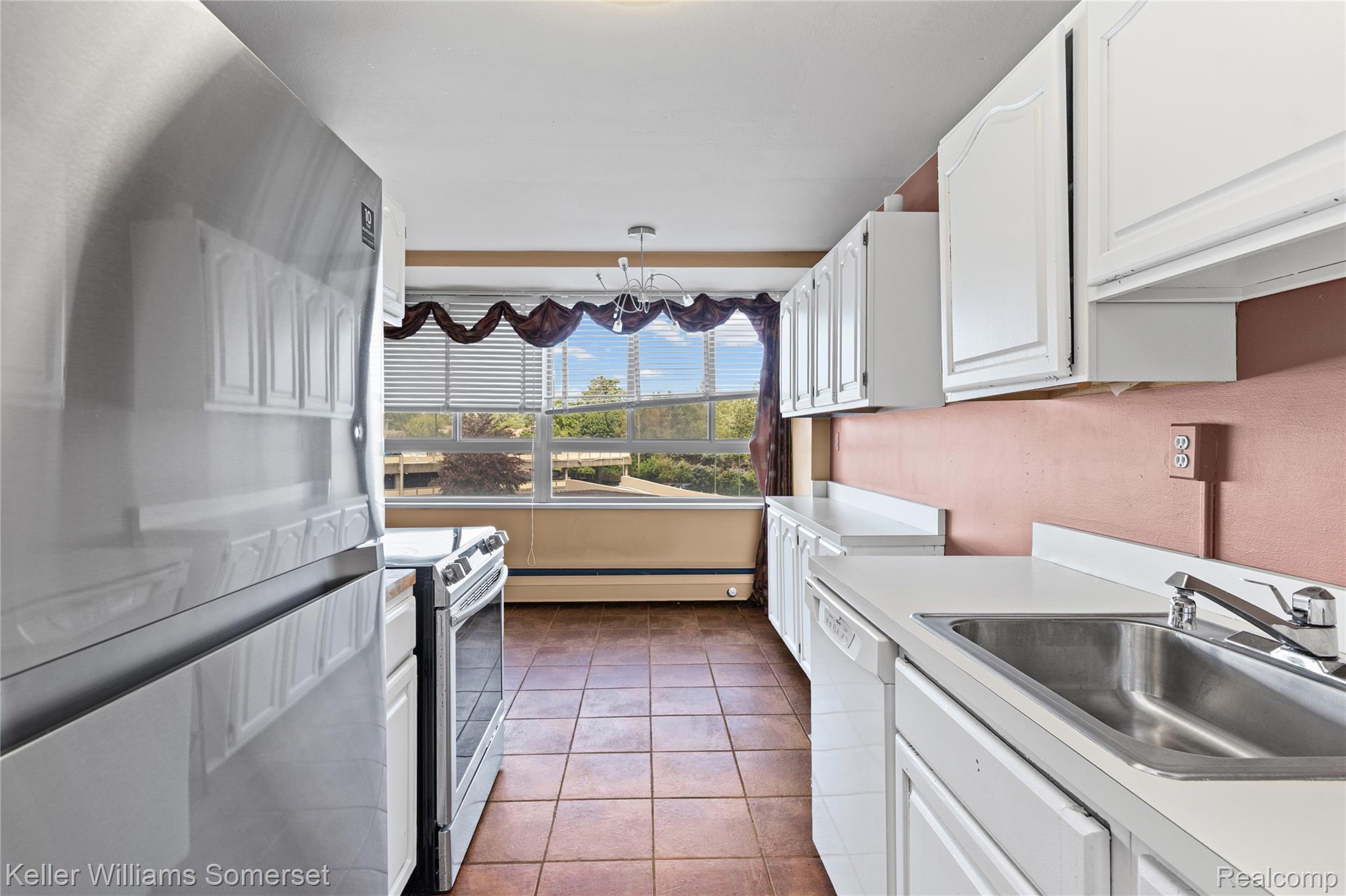8900 Jefferson Avenue 204