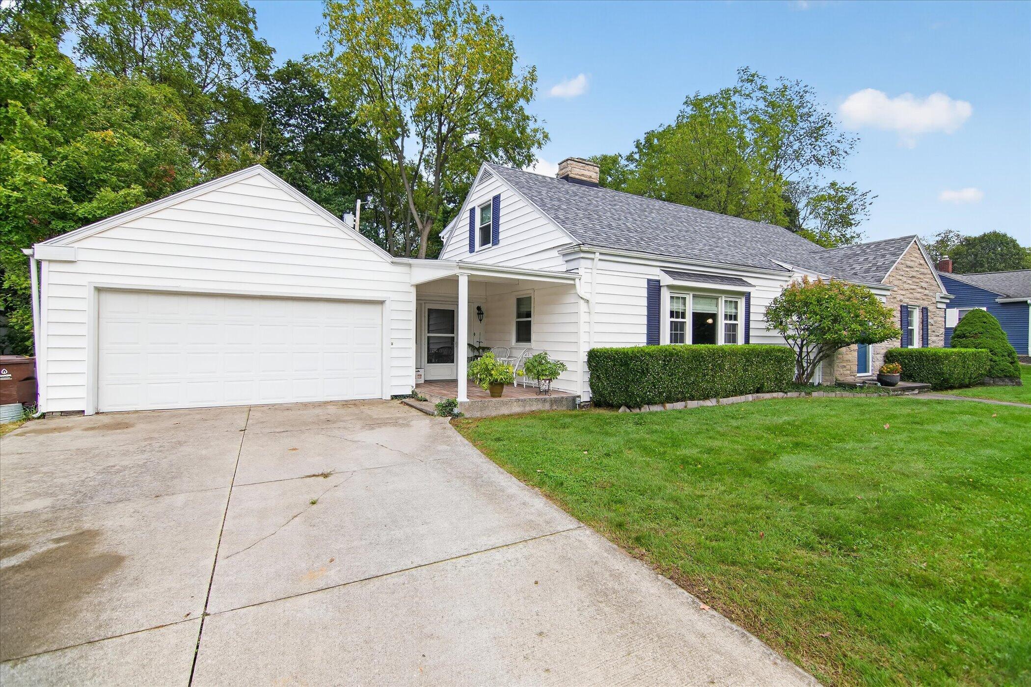 514 North Dr W