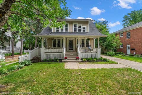 Photo of 568 Saint Clair Avenue, Grosse Pointe City, MI 48230 (MLS # 20261046127)