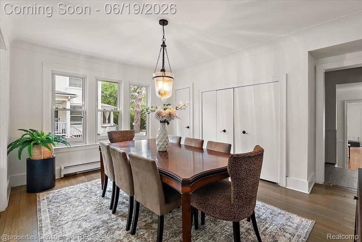 568 Saint Clair Avenue