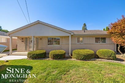38015 Circle Drive Harrison Charter Township MI 48045